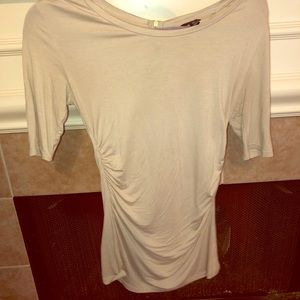 Cinched 3/4 t-shirt